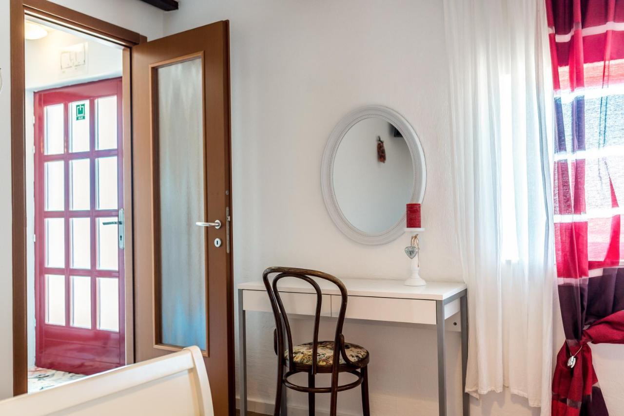 Holiday Home Rosko Skradin Esterno foto